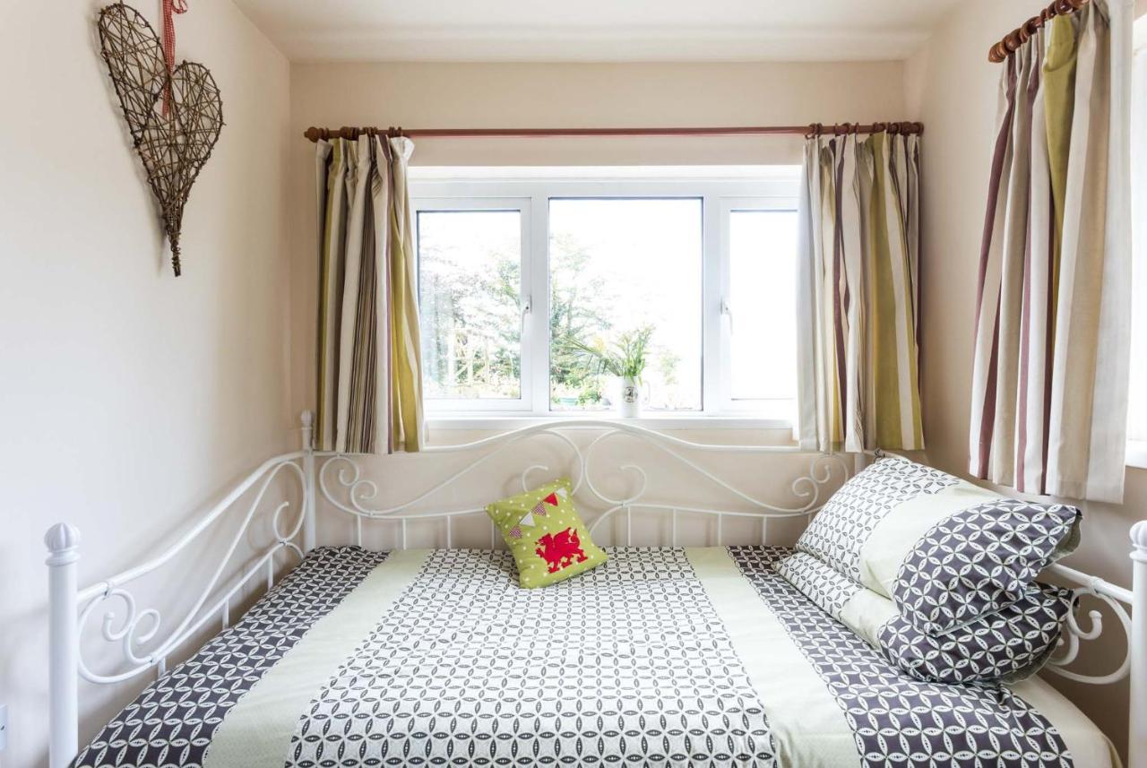 2 Tan Yr Eglwys Villa Pontardawe Luaran gambar